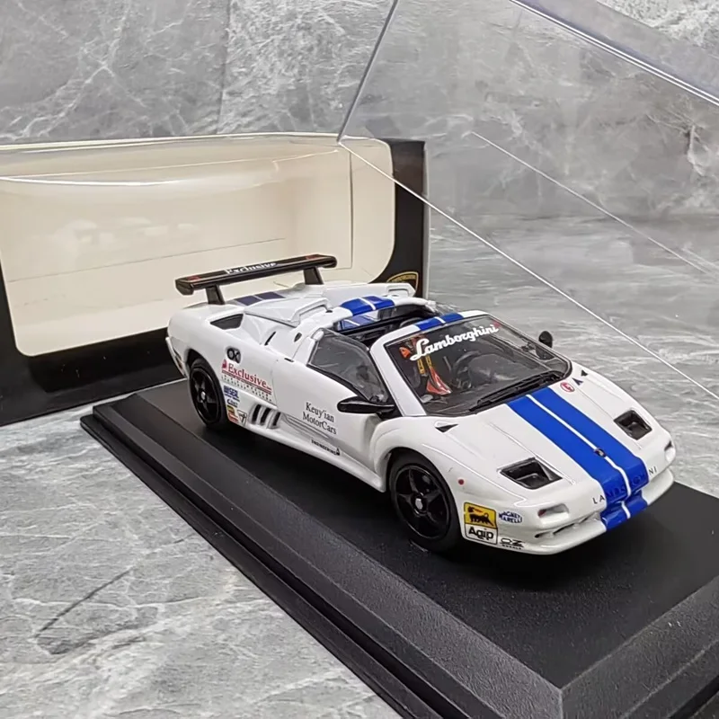 White Lamborghini Diablo VT-R Diecast Model 3 White Lamborghini Diablo VT-R Diecast Model - Image 3