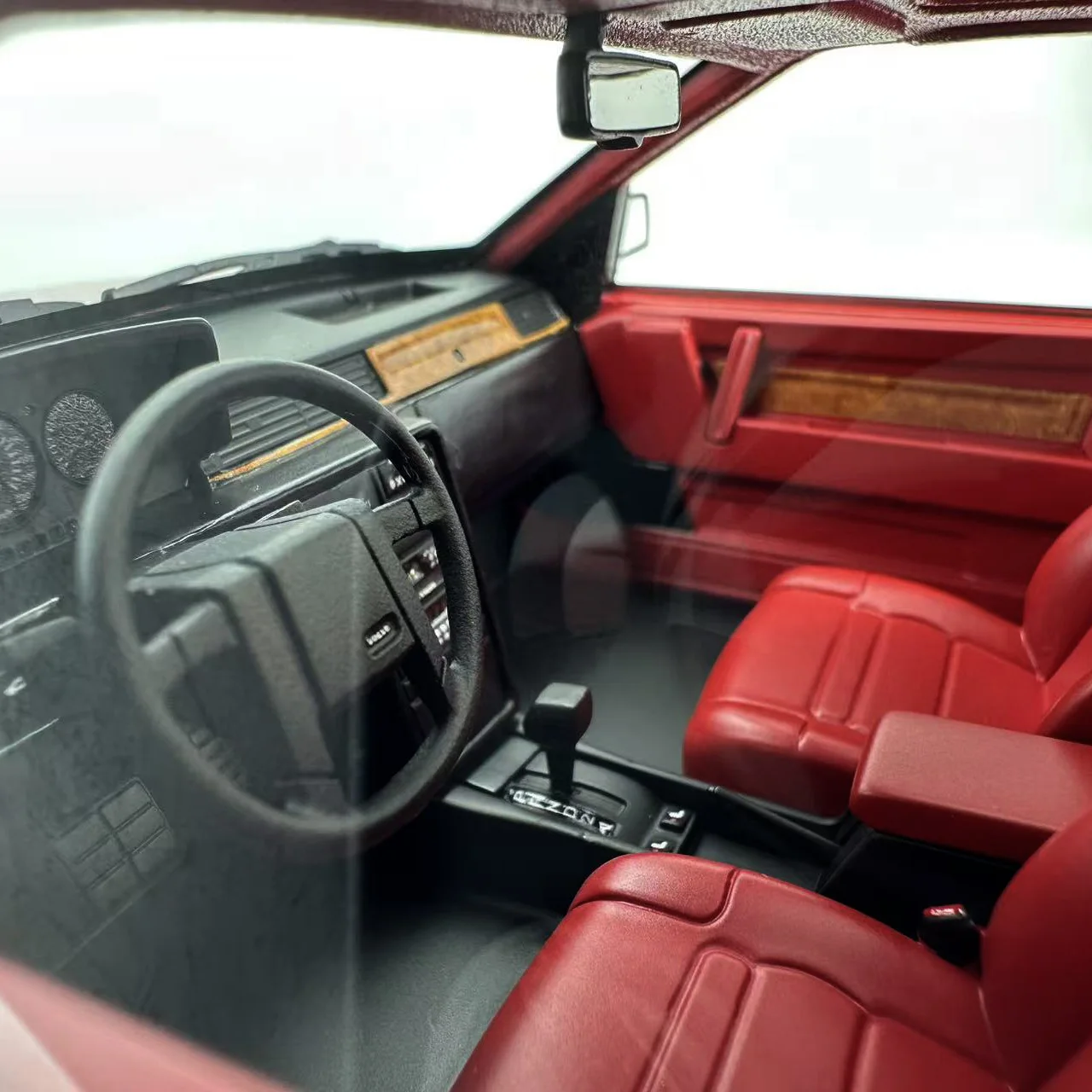 1-18 Scale Volvo 780 PG Resin Model 5 1-18 Scale Volvo 780 PG Resin Model - Image 5