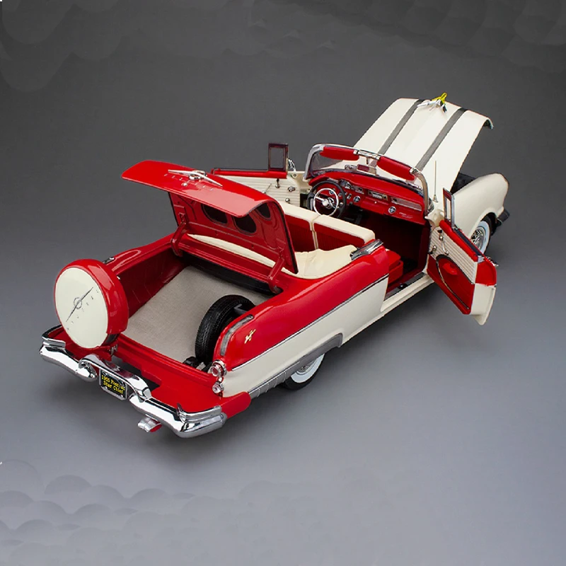 1955 Pontiac 1/18 Diecast Model Car 3 1955 Pontiac 1/18 Diecast Model Car - Image 3