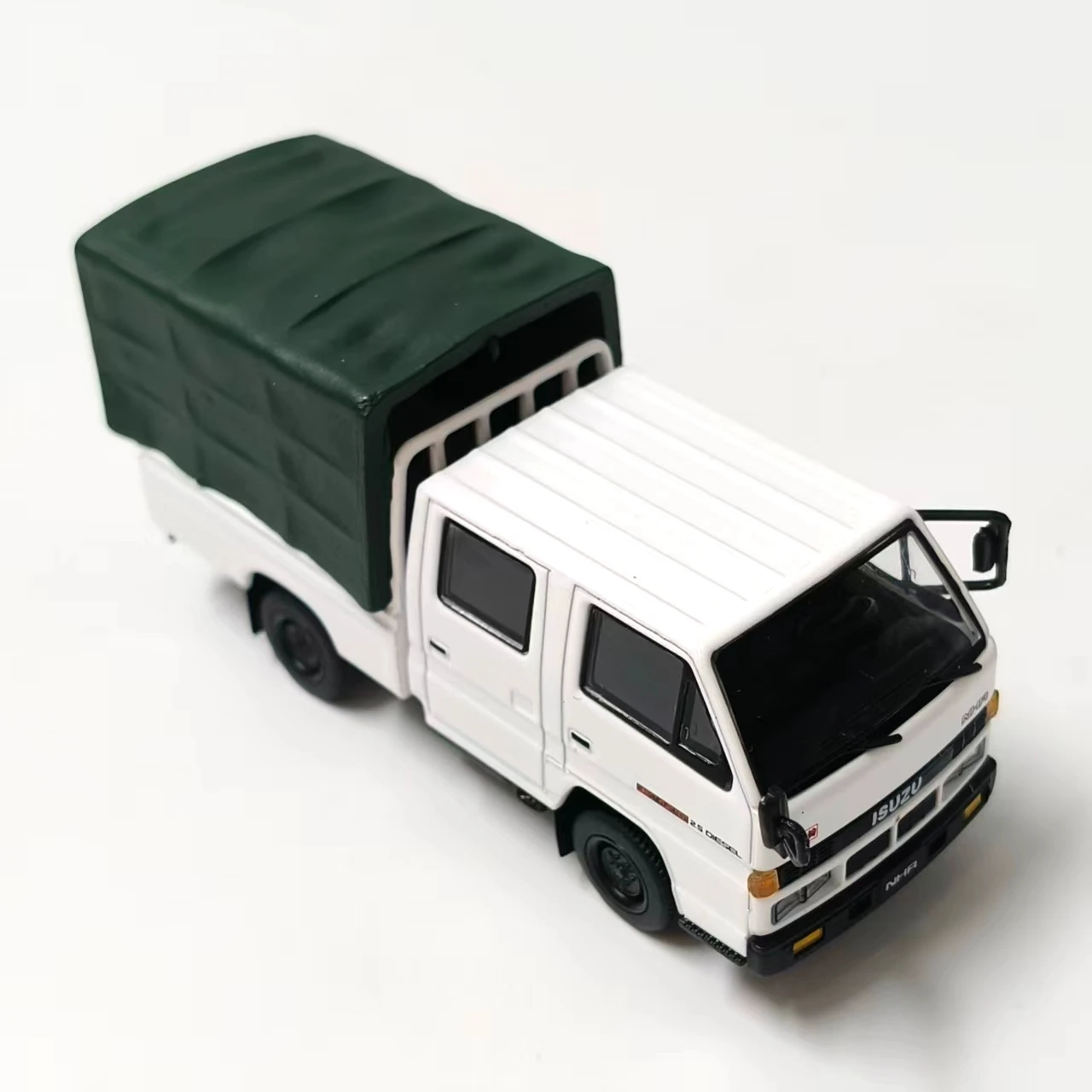 ISUZU NHR ELF 1:64 Scale Diecast Model Cars 3 ISUZU NHR ELF 1:64 Scale Diecast Model Cars - Image 3