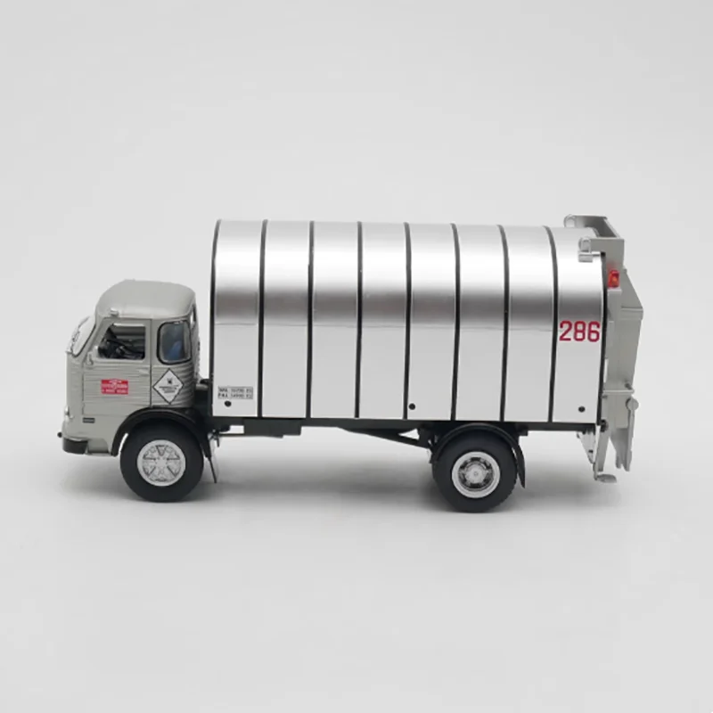 1:43 Pegaso Alloy Garbage Truck Model 3 1:43 Pegaso Alloy Garbage Truck Model - Image 3
