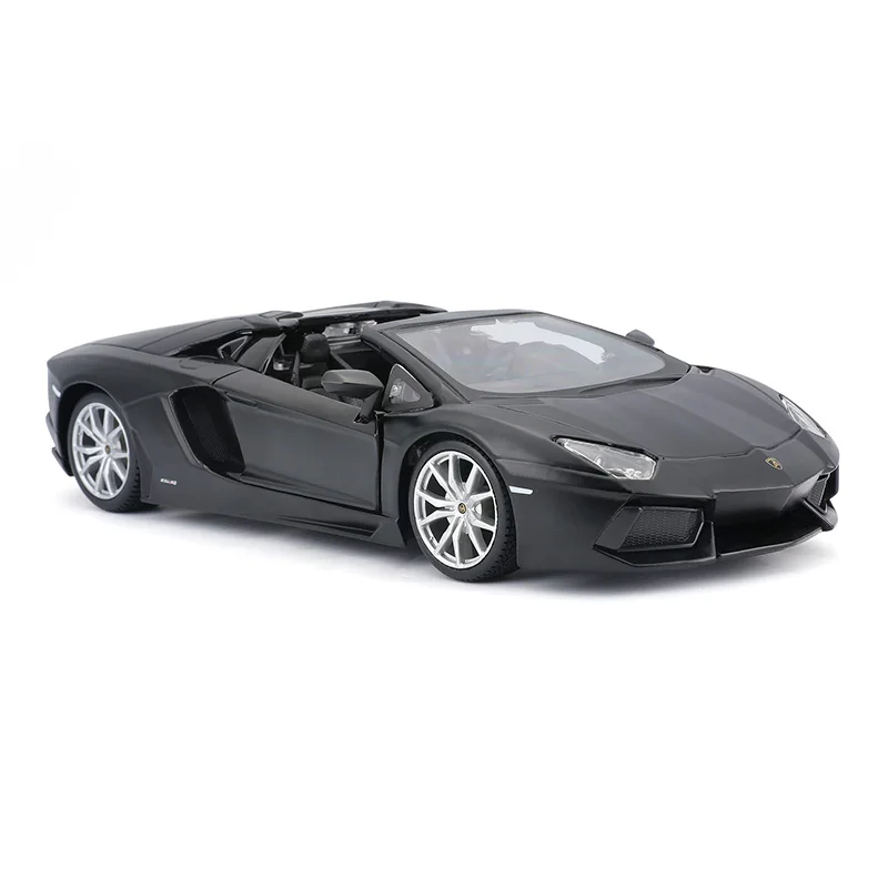 Lamborghini LP700 1:24 Diecast Model in Blue 2 Lamborghini LP700 1:24 Diecast Model in Blue - Image 2