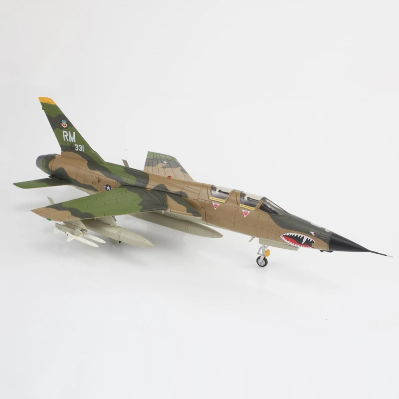 F-105F 1:72 Diecast Fighter Model 5 F-105F 1:72 Diecast Fighter Model - Image 5
