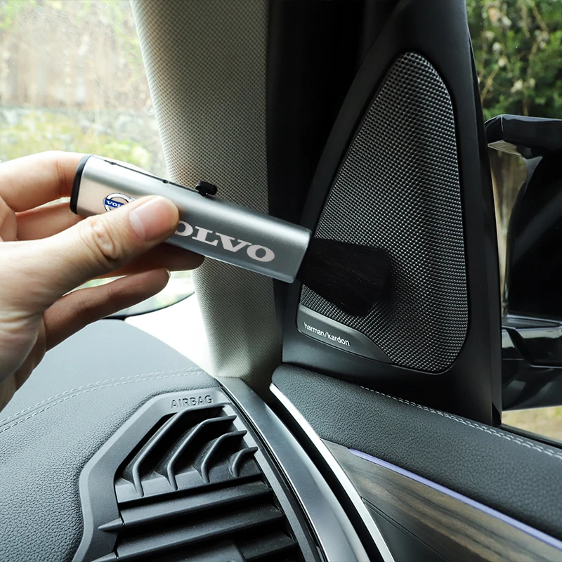 Adjustable Telescopic Cleaning Brush for Electronics 2 Adjustable Telescopic Cleaning Brush for Electronics - Image 2