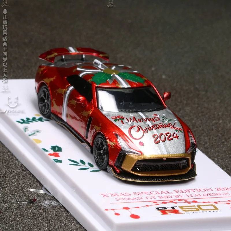INNO Cars 1/64 Nissan GTR R50 X Christmas Model 4 INNO Cars 1/64 Nissan GTR R50 X Christmas Model - Image 4