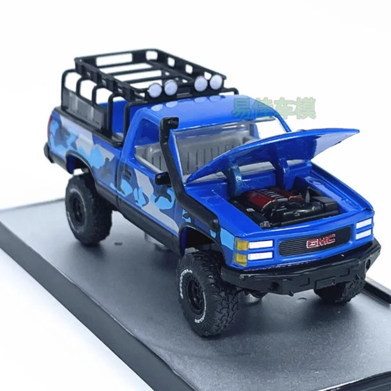 1998 GMC Sierra 1500 4x4 Diecast Model 5 1998 GMC Sierra 1500 4x4 Diecast Model - Image 5