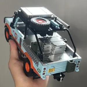 1:24 Land Rover Defender 90 Diecast Model