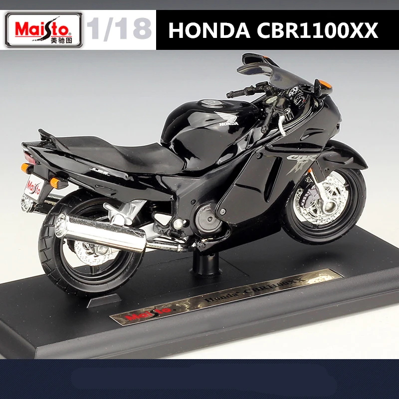 Honda CBR1100XX 1:18 Scale Diecast Model 5 Honda CBR1100XX 1:18 Scale Diecast Model - Image 5