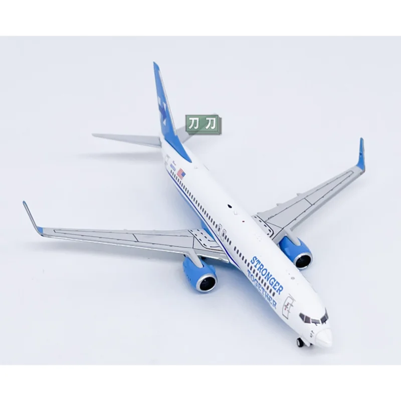 NG 1/400 Scale Xtra Airlines B737-800 Model 3 NG 1/400 Scale Xtra Airlines B737-800 Model - Image 3