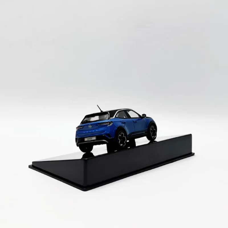Blue Opel Mokka 2020 Diecast Model 1/43 Scale 4 Blue Opel Mokka 2020 Diecast Model 1/43 Scale - Image 4