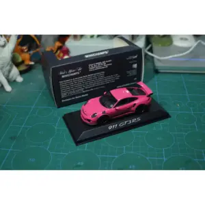 Pink Porsche 911 GT3 RS 1/43 Scale Model