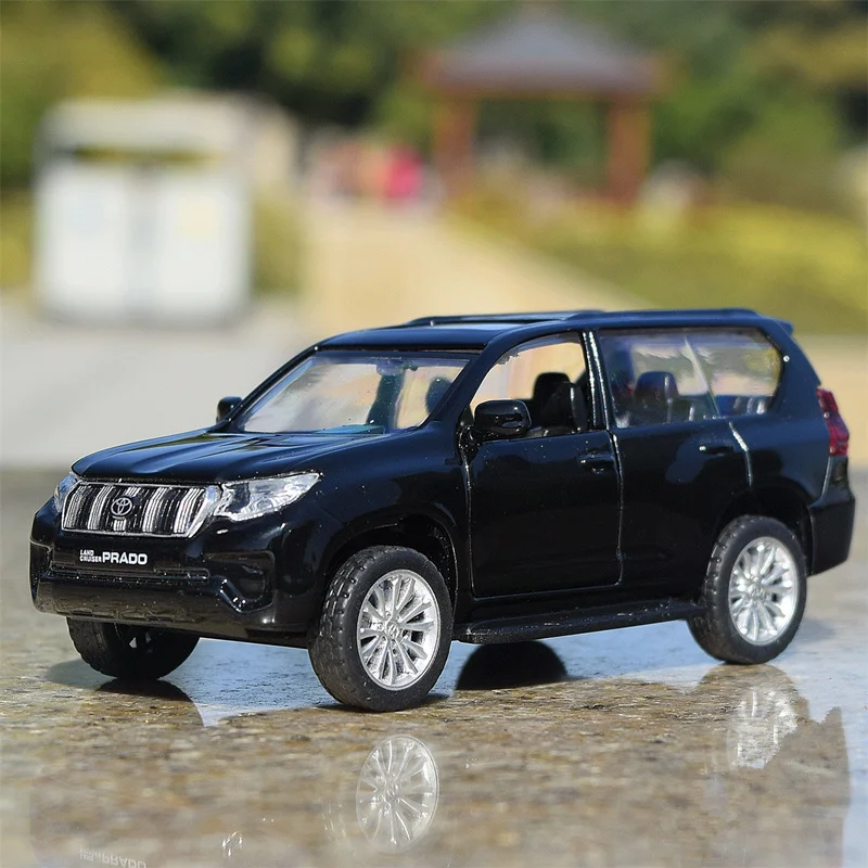 1:42 Scale Toyota Prado SUV Diecast Model 4 1:42 Scale Toyota Prado SUV Diecast Model - Image 4