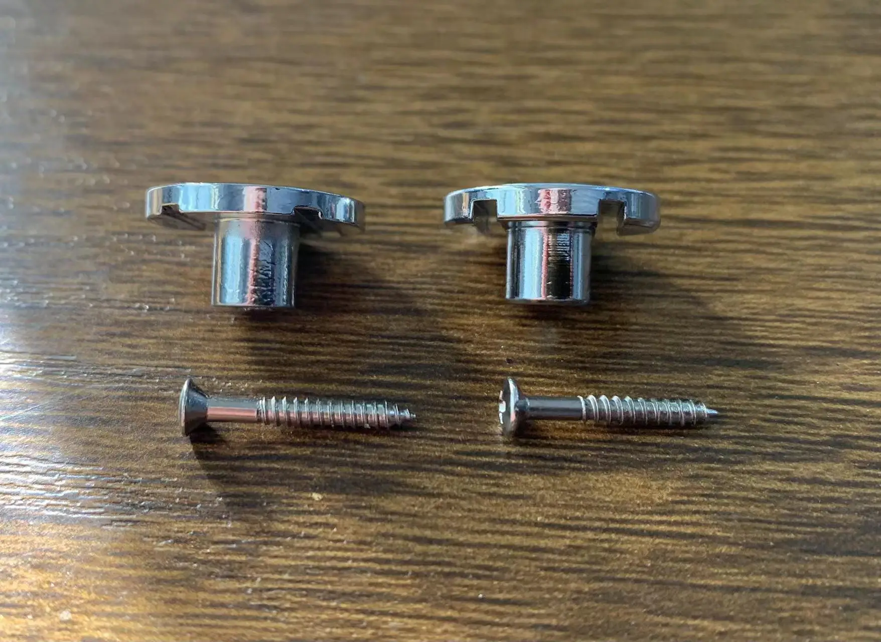 Chrome String Retainer Guide for 4/5-String Bass 1 Chrome String Retainer Guide for 4/5-String Bass