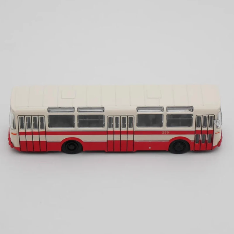 IXO 1:72 Skoda Karosa SM 11 Model Bus 5 IXO 1:72 Skoda Karosa SM 11 Model Bus - Image 5