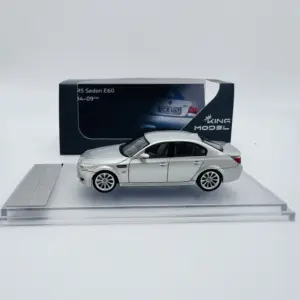 1:64 BMW M5 E60 E61 Diecast Model Set 10 S7f634632c7e44838bcffc884f4a1363a7