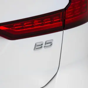 S8325c50861fb414e9ea0abe0e20b70c0R 1