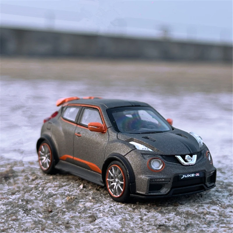 Nissan JUKE R 1/64 Diecast Model Car 2 Nissan JUKE R 1/64 Diecast Model Car - Image 2