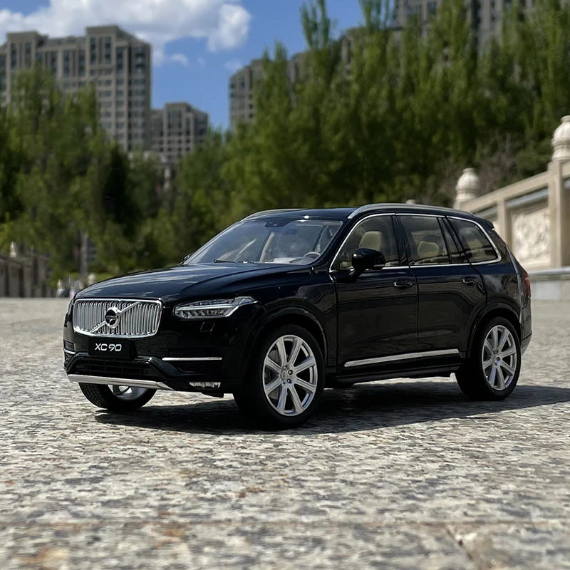 Black Volvo XC90 1:18 Diecast Model 2 Black Volvo XC90 1:18 Diecast Model - Image 2
