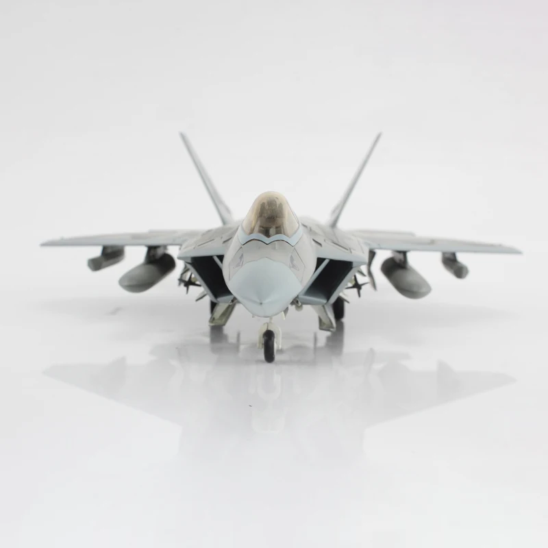 1:72 Scale F-22 Fighter Diecast Model 3 1:72 Scale F-22 Fighter Diecast Model - Image 3