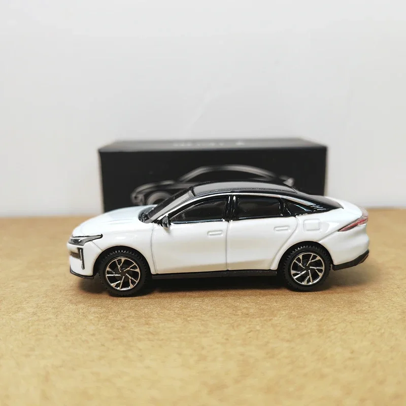 Geely Galaxy L6 Diecast Model Car 1:64 Scale 4 Geely Galaxy L6 Diecast Model Car 1:64 Scale - Image 4