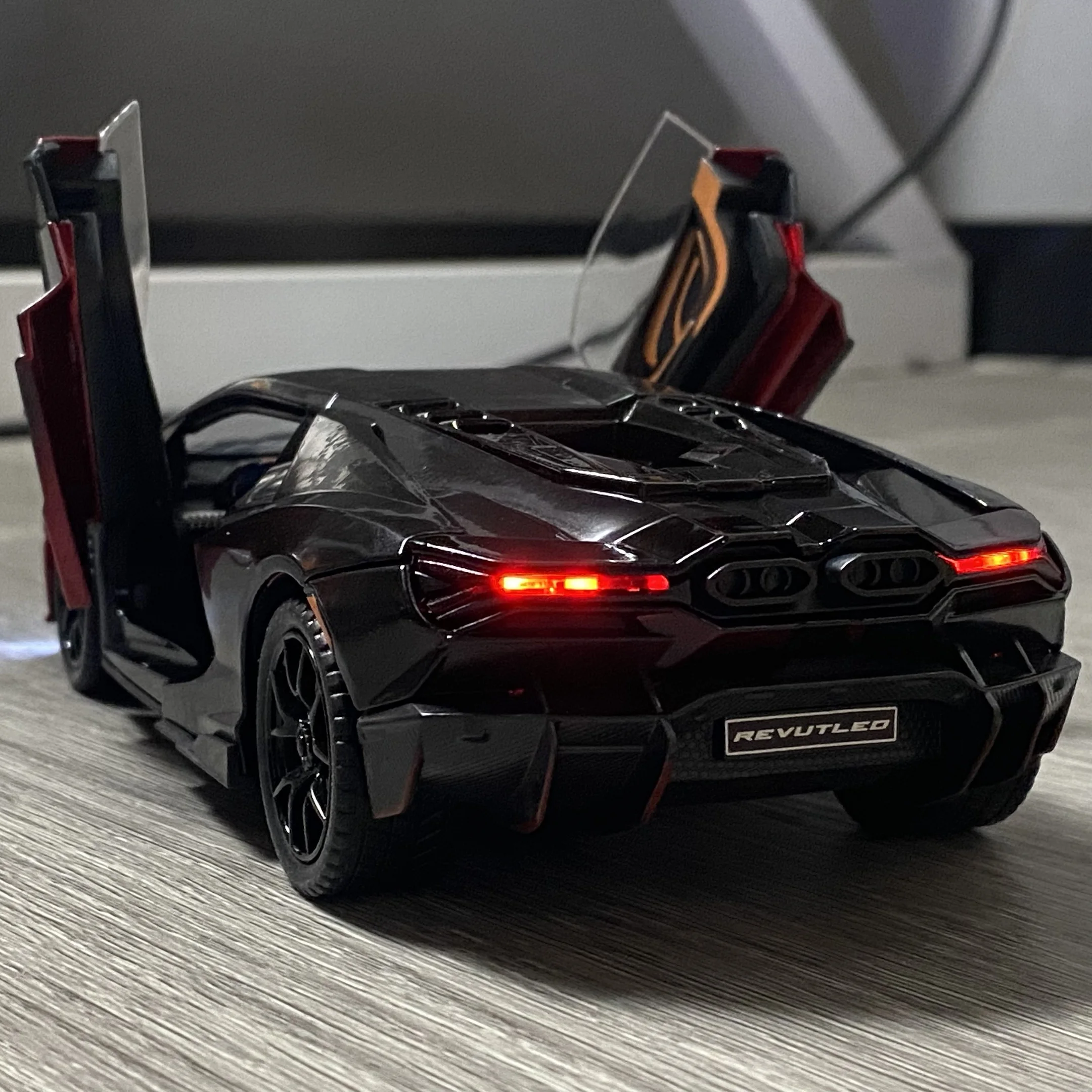 1:24 Revuelto Super Sports Car Diecast Model 4 1:24 Revuelto Super Sports Car Diecast Model - Image 4