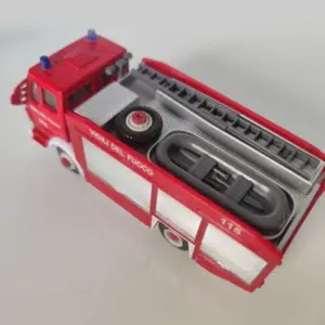 1:43 Scale Fire Engine Model for Collectors 8 S8aa01bac57f0467a97e0f02d3da9e78cZ
