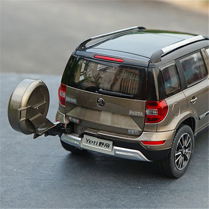 Skoda Yeti 1:18 Diecast SUV Model Collection 6 Skoda Yeti 1:18 Diecast SUV Model Collection - Image 6