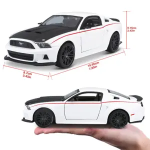 2014 Ford Mustang 1:24 Scale Die-Cast Model 8 S8c51316ba82b4fe392823cba0eb52aa36