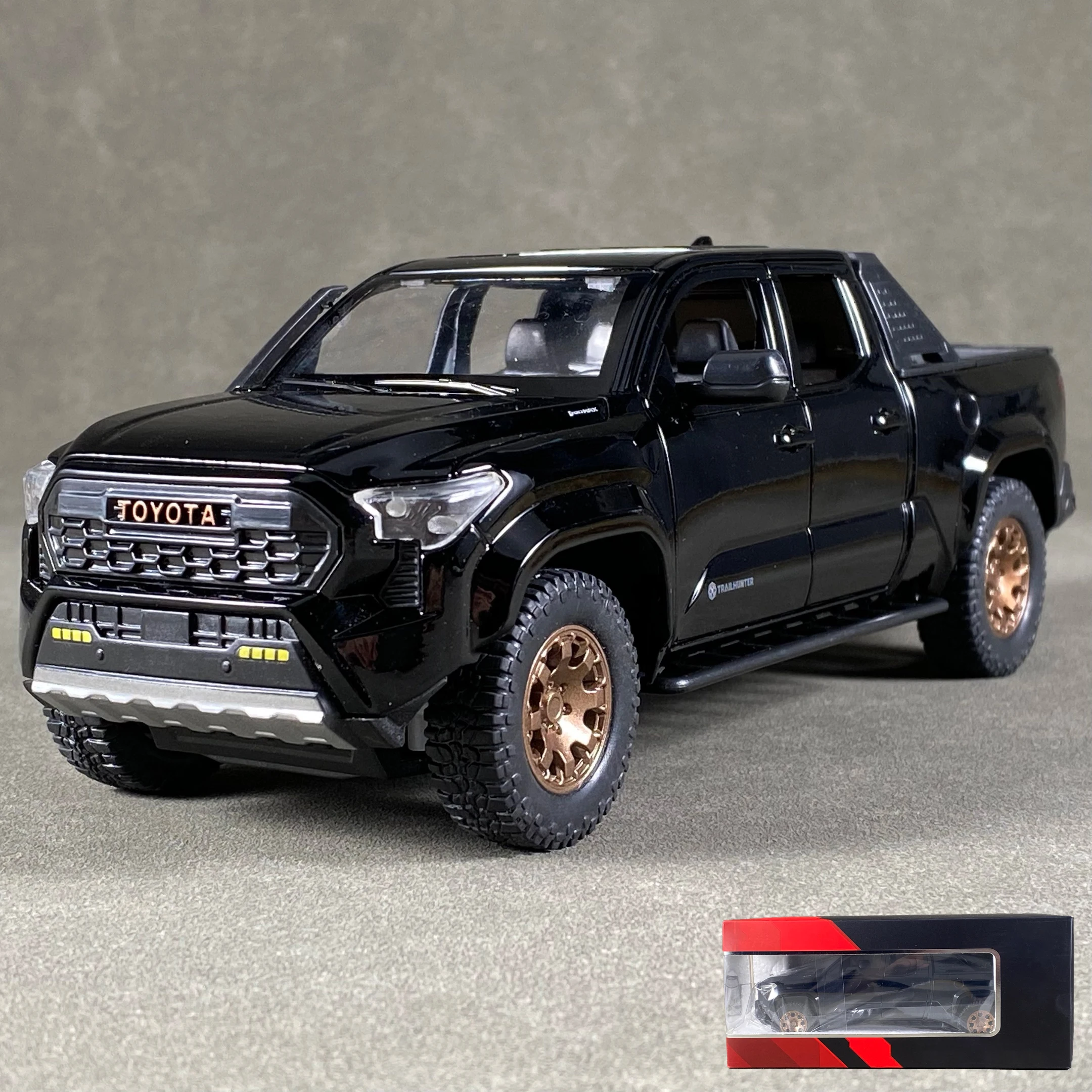 Toyota Tacoma Urban Edition 1:24 Diecast Model 7 Toyota Tacoma Urban Edition 1:24 Diecast Model - Image 7