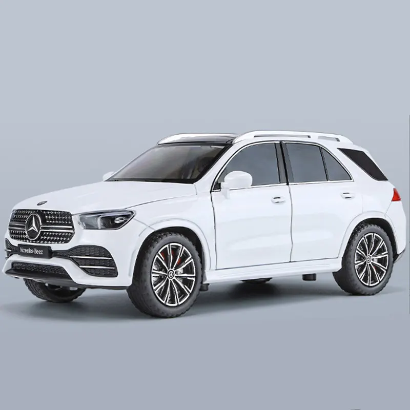 Mercedes-Benz GLE 1:24 Diecast Model in Black, Blue, White 9 Mercedes-Benz GLE 1:24 Diecast Model in Black, Blue, White - Image 9