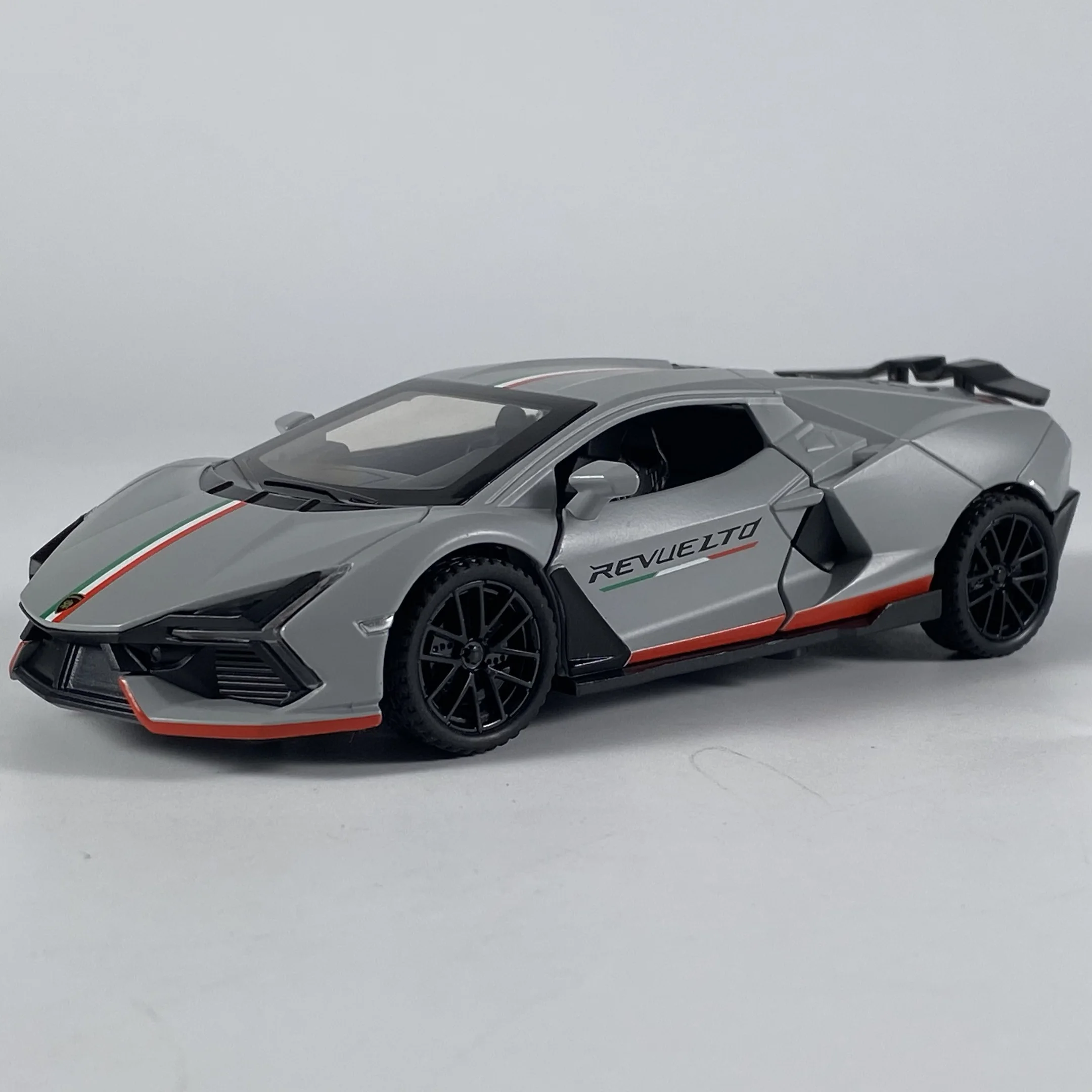 1:32 Scale Diecast Sports Car Model 7 1:32 Scale Diecast Sports Car Model - Image 7