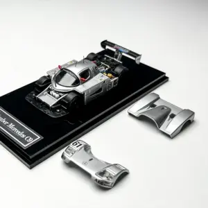 Mercedes-Benz Sauber C9 1:64 Die-Cast Model 12 S946961a399304a03b9849f3ecab36a1b0