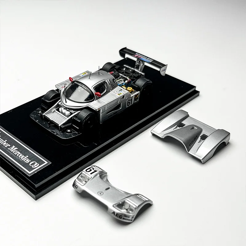 Mercedes-Benz Sauber C9 1:64 Die-Cast Model 4 Mercedes-Benz Sauber C9 1:64 Die-Cast Model - Image 4