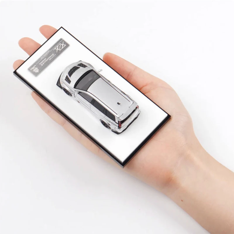 1:64 Resin Mitsubishi Lancer EVO9 Station Wagon Model 3 1:64 Resin Mitsubishi Lancer EVO9 Station Wagon Model - Image 3