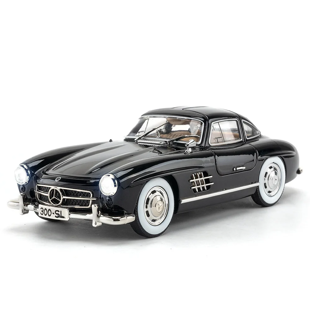 Mercedes-Benz 300SL Diecast Model 1:24 Scale Red 6 Mercedes-Benz 300SL Diecast Model 1:24 Scale Red - Image 6