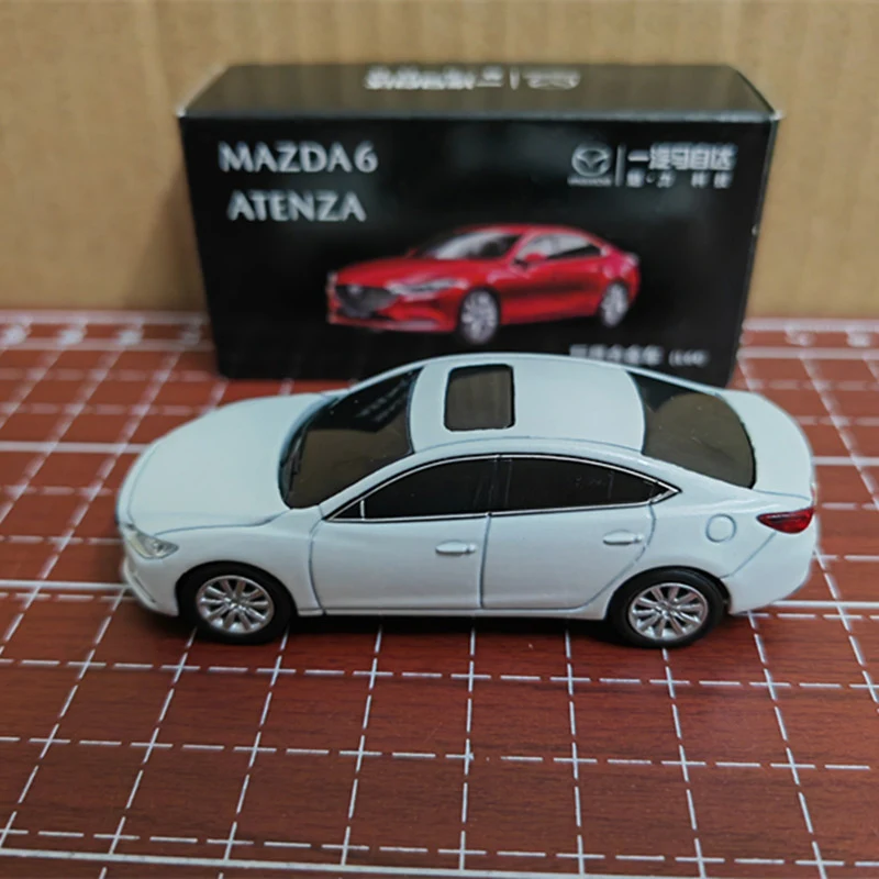 Mazda 3 Atenza 1:64 Diecast Model in White 5 Mazda 3 Atenza 1:64 Diecast Model in White - Image 5