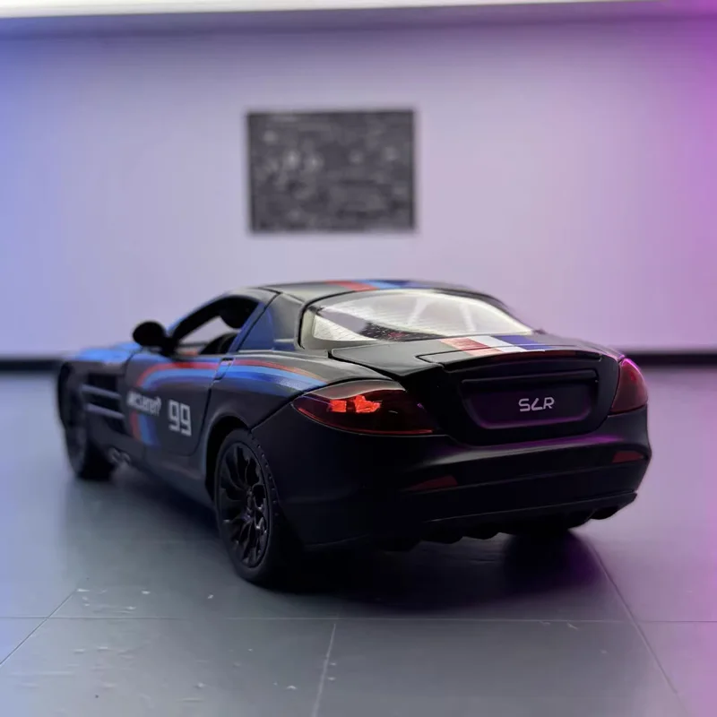 1:24 Scale Alloy Race Car Model by MAKEDA 2 1:24 Scale Alloy Race Car Model by MAKEDA - Image 2