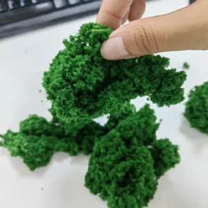 Miniature Sponge Clustered Trees for Dioramas