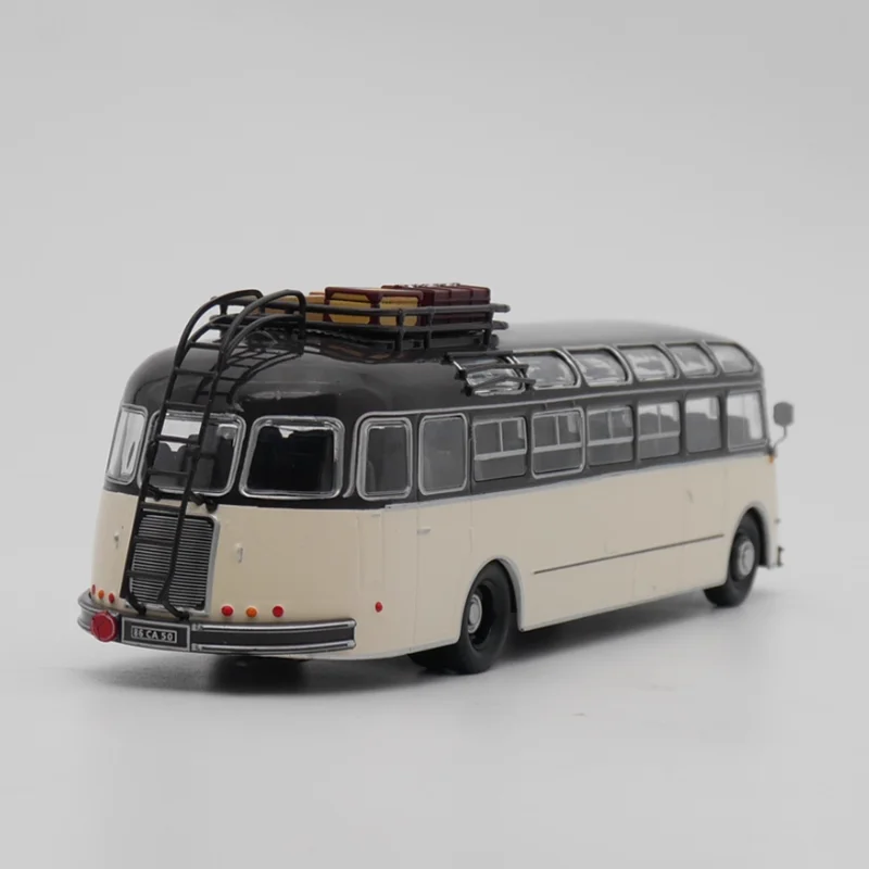 Vintage GMC bus model by IXO 1/43 scale 6 Vintage GMC bus model by IXO 1/43 scale - Image 6