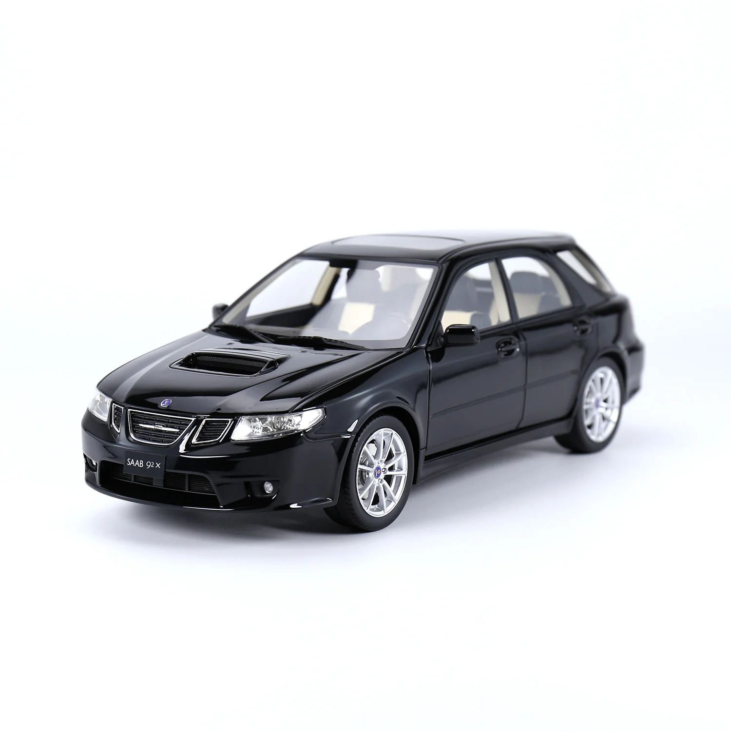 Saab 9-2X Aero 1:18 Resin Collectible Model 4 Saab 9-2X Aero 1:18 Resin Collectible Model - Image 4