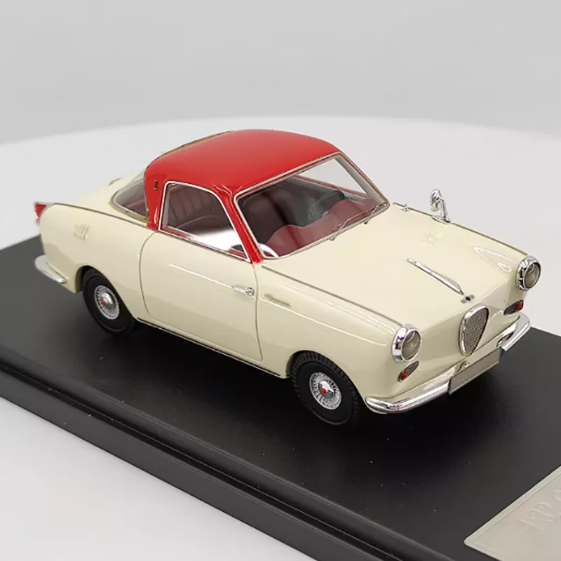 Vintage 1/32 Scale Resin Car Model 3 Vintage 1/32 Scale Resin Car Model - Image 3