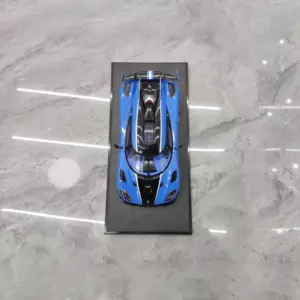 Vibrant Blue 1/18 Resin Racing Car Model 7 Sa0101747e3ad44d59b6bd5abcc66a83ft