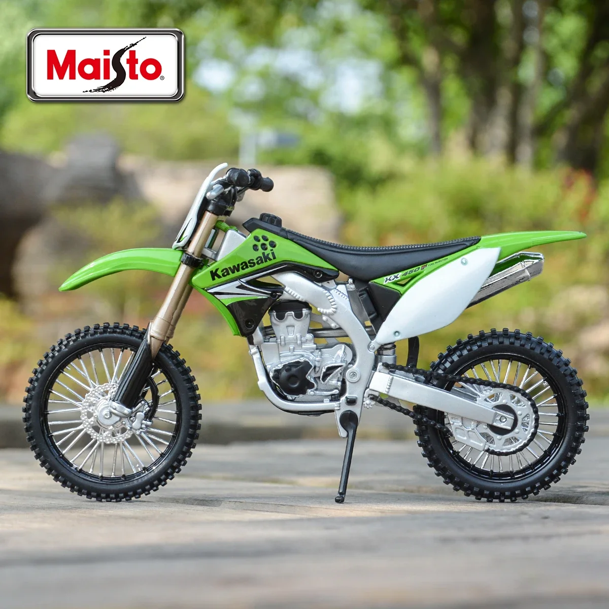 Kawasaki KX450F 1:12 Diecast Motorcycle Model 2 Kawasaki KX450F 1:12 Diecast Motorcycle Model - Image 2