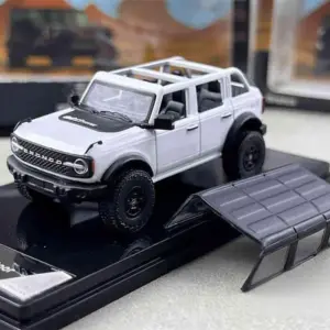 Shadow Pro 1/64 Bronco SUV Diecast Model 11 Sa0dd59fc74ac4bc99a13efff733b2b308