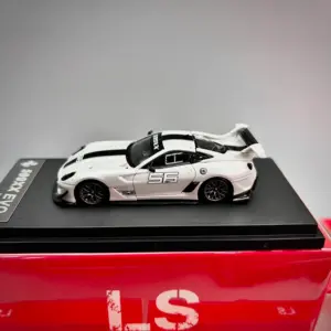 Ferrari 599XX Evo 1:64 Die-Cast Model 13 Sa1e36ad2ac584aadb5892293816b34e0h
