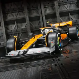 McLaren MCL60 UK 1:24 Scale Alloy Model Car 14 Sa37b57b357064bfabe54ed9b131d42cfM 1