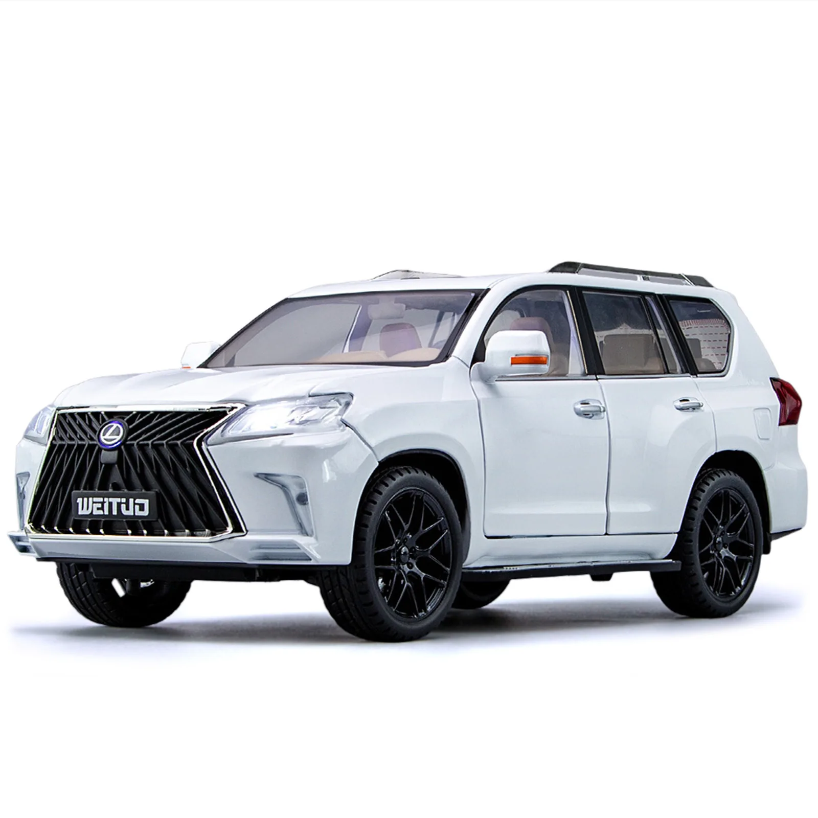 Lexus LX570 1:18 Scale Diecast Model 6 Lexus LX570 1:18 Scale Diecast Model - Image 6