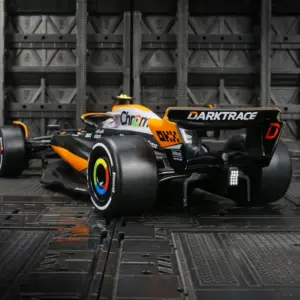 McLaren MCL60 UK 1:24 Scale Alloy Model Car 13 Sa8b5fe8500374a04829c3223ebd76f6fs 1