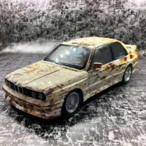Rusted 1988 BMW M3 E30 Diecast Model 16 Sab0247f6a7e34589be3b51685ad46bc8w