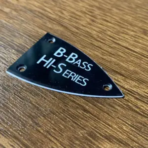 Standard Hofner 4-String Bass Truss Cover 5 Sacc4b48ff6b74189ab064f514002a4f6k